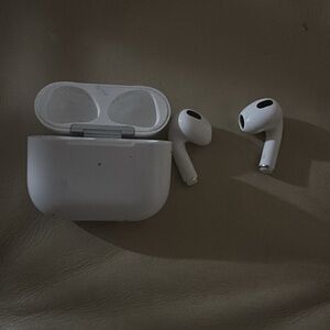 I’m selling AirPod pros